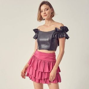 DO+BE Ruffled Mini Skirt Deep Pink; Size: M